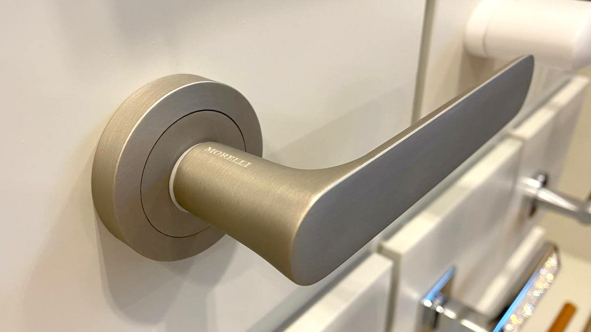 Ручка дверная LE BOAT R2 CSA раздельная на круглой розетке, цвет матовый хром, латунь фото купить в Пензе