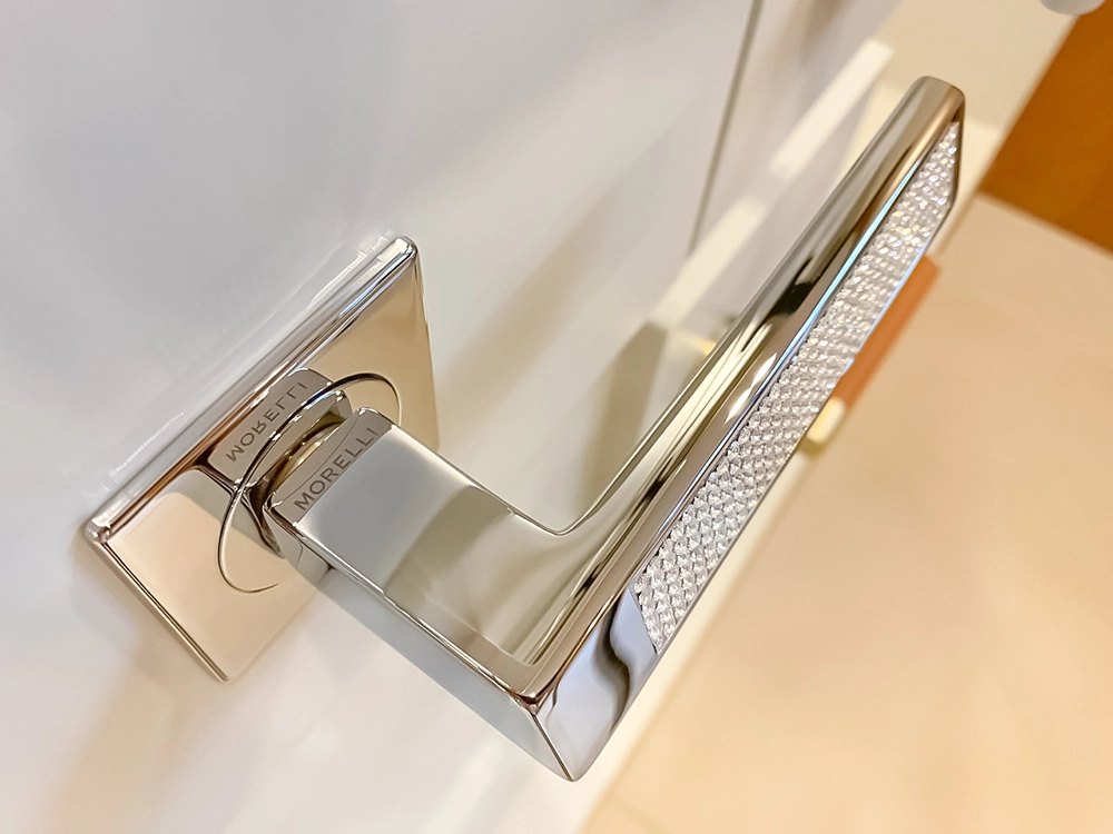 Ручка дверная DOLCE VITA S1 CRO раздельная на квадратной розетке, цвет хром, латунь фото купить в Пензе